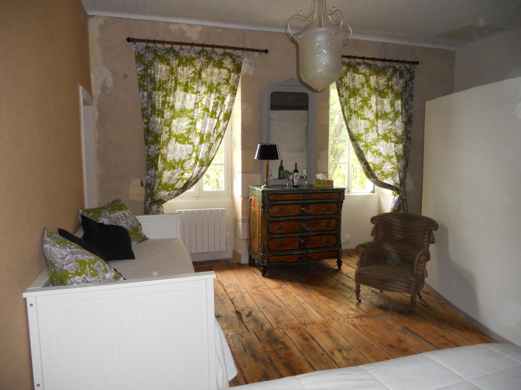 Chambre D'Hotes Le Moulin De Moulis Rom bilde