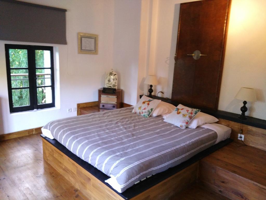 Chambre D'Hotes Le Moulin De Moulis Eksteriør bilde