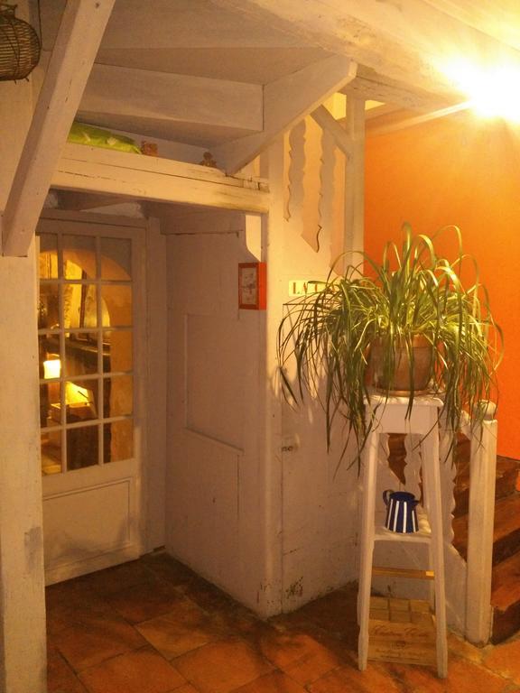 Chambre D'Hotes Le Moulin De Moulis Eksteriør bilde